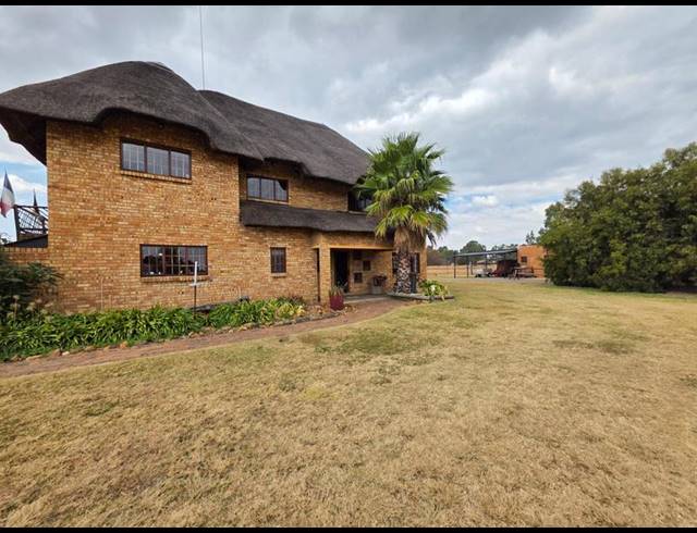 FARM FOR SALE IN MOOILANDE
